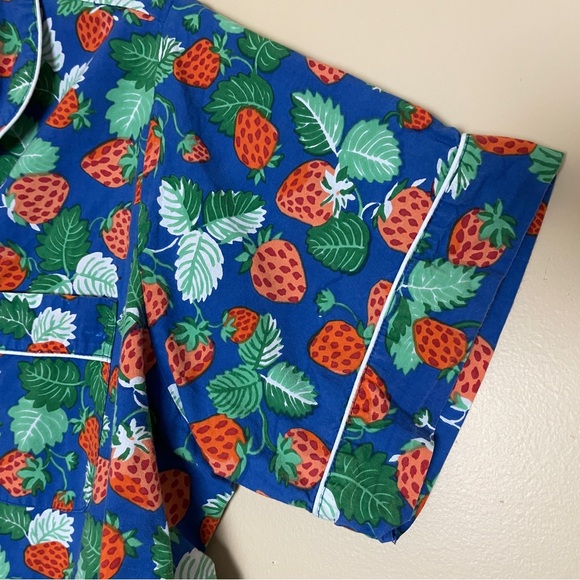 Printfresh Strawberry Fields Pajama Top 2X Button Front Short Sleeve - Picture 6 of 10